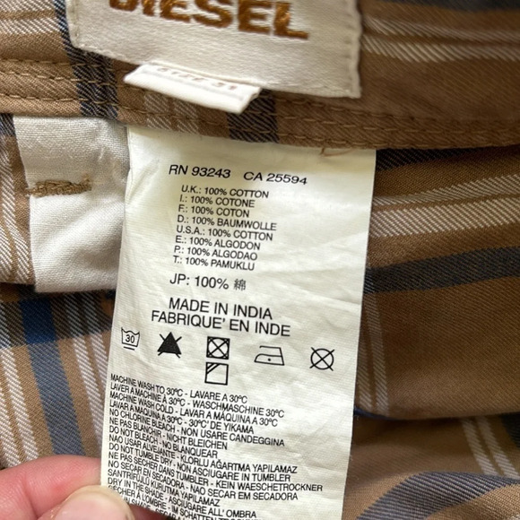 Diesel | Vintage early 2000’s checkered tan and blue cargo shorts - Picture 9 of 13